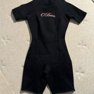 Black Short-Sleeved Wetsuit Swim Suit